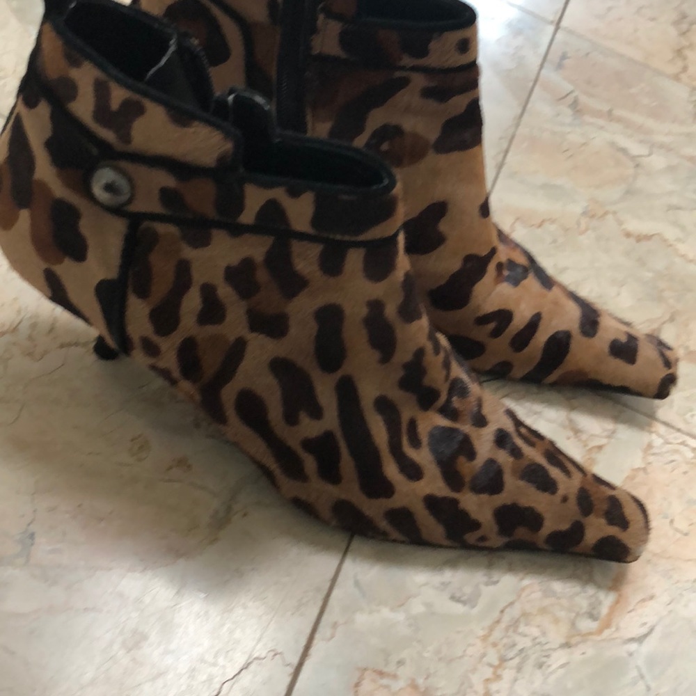 Leopard booties size 8